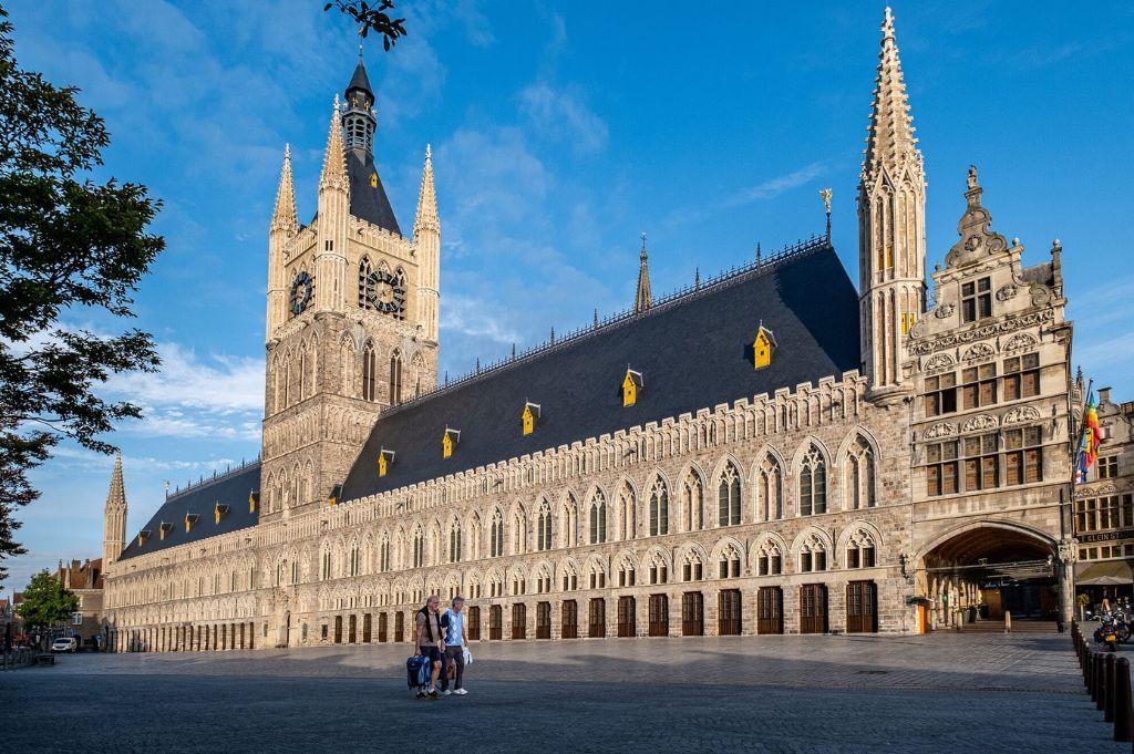 Lakenhallen Ieper